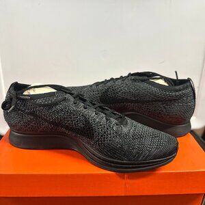 Flyknit Racer